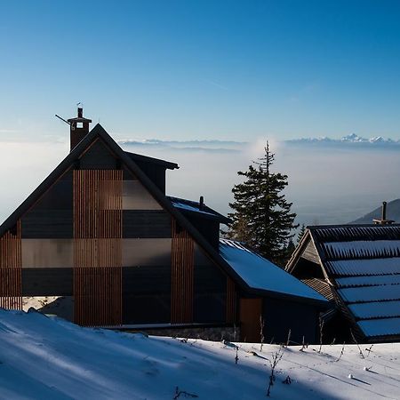 Apartments Zvoh, Krvavec, Ski-In, Ski-Out Церкле на Горенскем Екстериор снимка