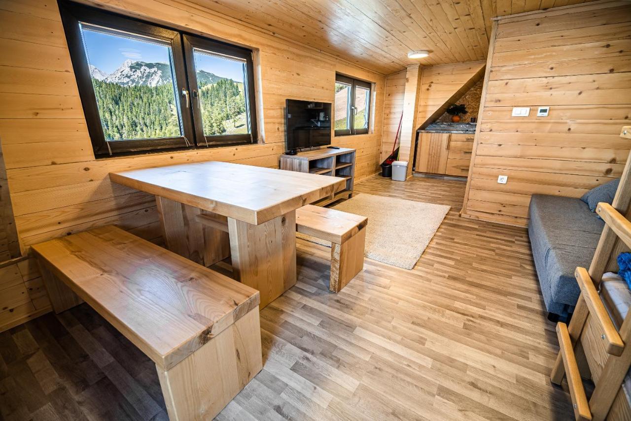 Apartments Zvoh, Krvavec, Ski-In, Ski-Out Церкле на Горенскем Екстериор снимка