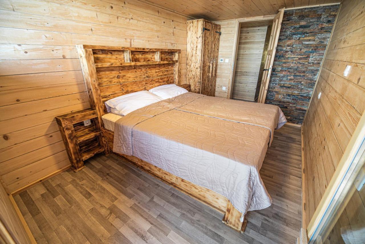 Apartments Zvoh, Krvavec, Ski-In, Ski-Out Церкле на Горенскем Екстериор снимка
