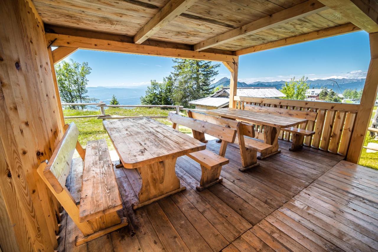 Apartments Zvoh, Krvavec, Ski-In, Ski-Out Церкле на Горенскем Екстериор снимка