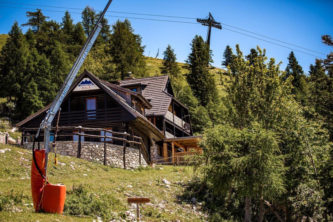 Apartments Zvoh, Krvavec, Ski-In, Ski-Out Церкле на Горенскем Екстериор снимка