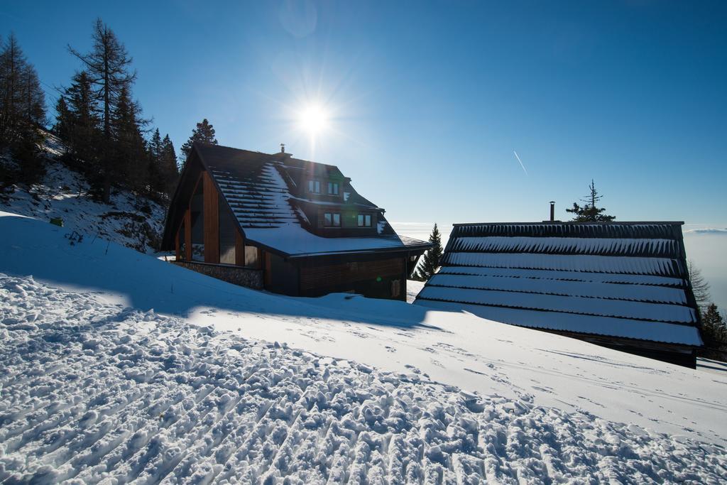 Apartments Zvoh, Krvavec, Ski-In, Ski-Out Церкле на Горенскем Екстериор снимка