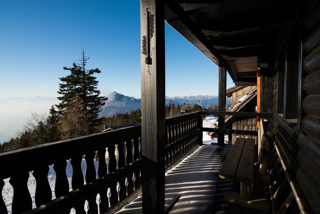 Apartments Zvoh, Krvavec, Ski-In, Ski-Out Церкле на Горенскем Екстериор снимка