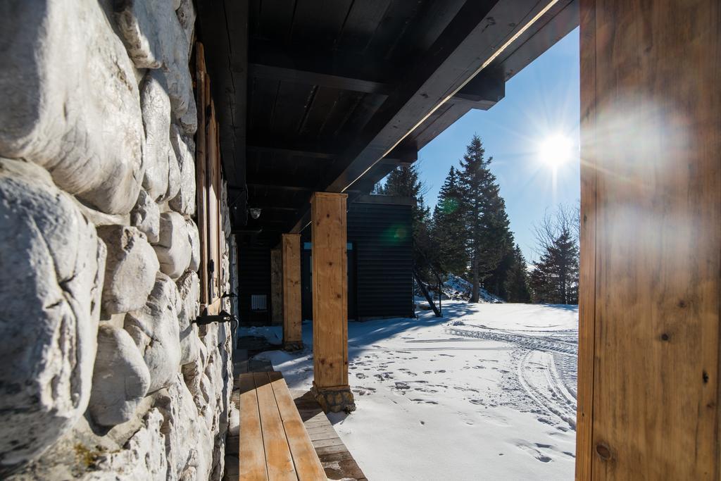 Apartments Zvoh, Krvavec, Ski-In, Ski-Out Церкле на Горенскем Екстериор снимка